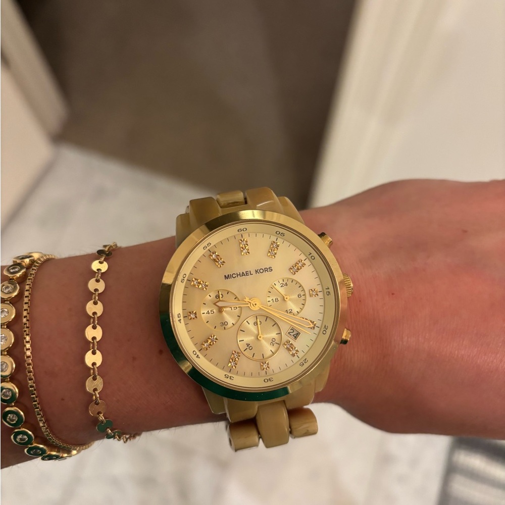 Michael Kors Gold and Cream Women’s Watch